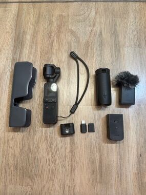 DJI Osmo Pocket 2 Bundle in Black